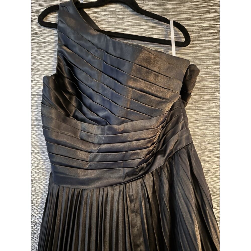 Wedding Formal Prom A-Line One Shoulder Dress Gown, Black, Size 4 - Picture 6 of 8
